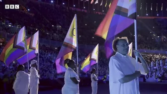 Tom Daley making LGBT+ history at Commonwealth Games ⭐️???????? BBC