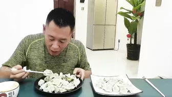 吃独食，谁家还有同款男人#eating show#eating challenge#husband and wife eating food#eating#mukbang #asmr eating