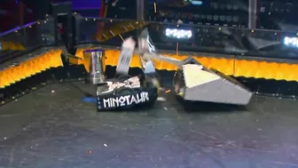 Blacksmith vs. Minotaur - BattleBots