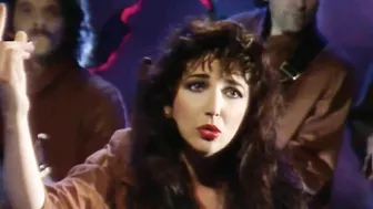 Kate Bush - Running Up That Hill (Wogan 1985)