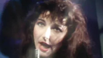 Kate Bush - Running Up That Hill (Wogan 1985)