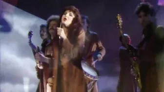 Kate Bush - Running Up That Hill (Wogan 1985)