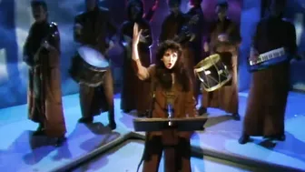 Kate Bush - Running Up That Hill (Wogan 1985)