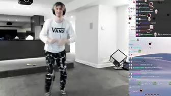 xQc tries this GOOFY AHH TikTok Dance