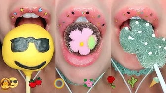 ASMR Eating Satisfying Emoji Food Challenge Cactus Jelly Taffy Chocolate Cake Pop Mukbang 먹방