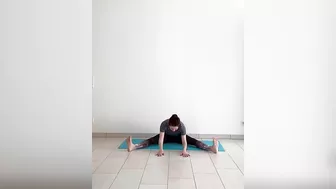 Yoga for beginners /daily do this yoga exercise