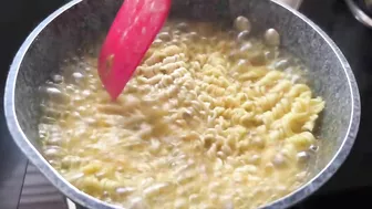 CHEESY ???? Lava Maggi Recipe ???? ???? | 30 Days Maggi Challenge - Day 9 | So Saute