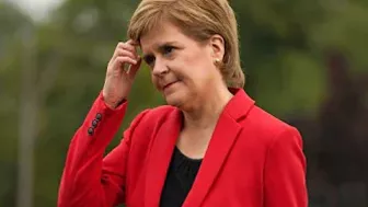 KRANKIE USED GOLF OPEN FOR CELEBRITY HUNTING