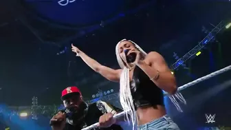 Hit Row dispose of Maximum Male Models and performs for the WWE Universe: SmackDown, Aug. 19, 2022