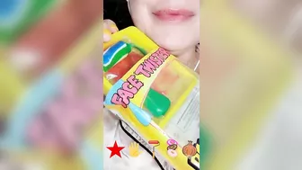 ASMR Eating Satisfying Emoji Food Challenge Candy Paint Roller Gummy Donuts Mukbang 먹방