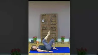 EASY STRETCHING #yoga #backstretching #legstretching