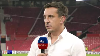 "I can't believe what I've just witnessed" ???? | Keane & Neville react to Man Utd's win over Liverpool