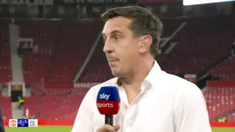 "I can't believe what I've just witnessed" ???? | Keane & Neville react to Man Utd's win over Liverpool