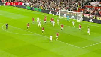 HIGHLIGHTS: Man Utd 2-1 Liverpool | Salah scores late consolation at Old Trafford