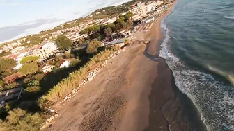 La spiaggia di #silvimarina con #djimini3pro e #djifpv