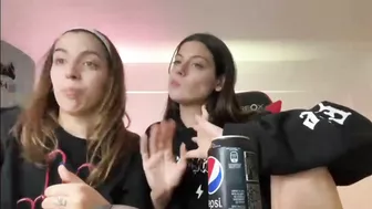 Sofi y Mili - "TAG DE LAS NOVIAS PERFECTA" ????❤️ - Stream Sofili 24/08/2022