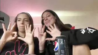 Sofi y Mili - "TAG DE LAS NOVIAS PERFECTA" ????❤️ - Stream Sofili 24/08/2022