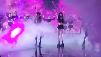 BLACKPINK Performs "Pink Venom" | 2022 VMAs