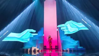 Anitta Performs "Envolver" | 2022 VMAs