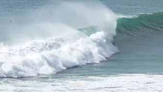 MEGA SWELL || IMPOSSIBLE BEACH || ULUWATU || BALI SURF