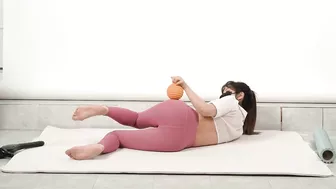 #62 마사지볼을 이용한 스트레칭 룩북/ massage therapy stretching/Korean lookbook that you can't see anywhere