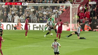 HIGHLIGHTS: Liverpool 2-1 Newcastle Utd | Dramatic last-gasp volley from Carvalho