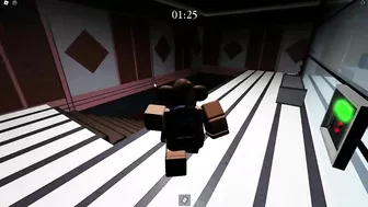 How to ESCAPE the PIGGY BANK HEIST! - Roblox