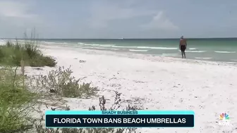 Florida Residents Push Back On Town's Beach Umbrella Ban