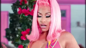 Nicki Minaj - Super Freaky Girl (Official Music Video)