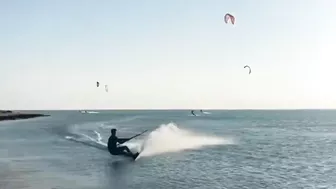 IMPACT VEST NEEDED !!!! Kitesurf crash compilation