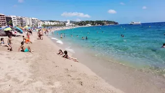 Beach Walking tour - Costa Brava Spain - Spain Holiday, August 2022