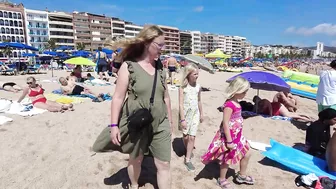 Beach Walking tour - Costa Brava Spain - Spain Holiday, August 2022