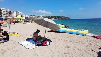 Beach Walking tour - Costa Brava Spain - Spain Holiday, August 2022