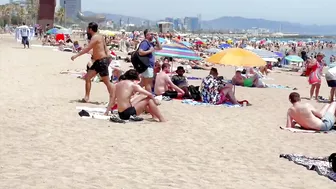 Barcelona beach walk/ beach Sant Sebastia