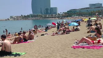 Beach Sant Sebastia, Barcelona beach walk