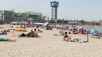 Beach Sant Sebastia, Barcelona beach walk