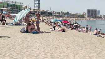 Beach Sant Sebastia, Barcelona beach walk