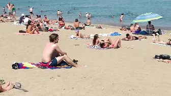 Beach Sant Sebastia, Barcelona beach walk