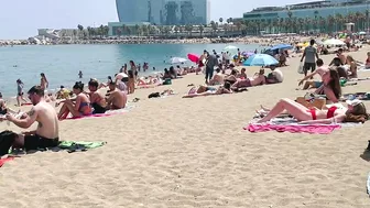 Beach Sant Sebastia, Barcelona beach walk