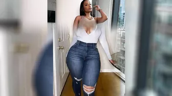 Curvy Model - Jaz Jackson - Plus Size Model