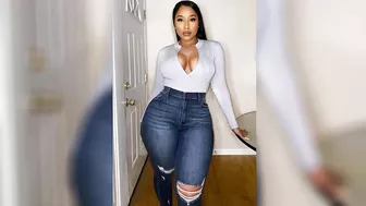 Curvy Model - Jaz Jackson - Plus Size Model