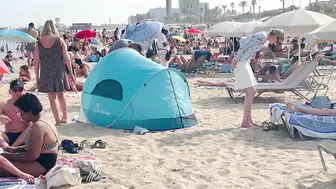 Barcelona beach walk/Beach Bogadell