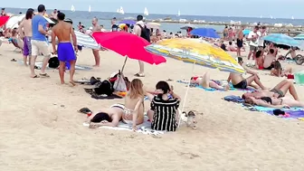 Beach Barceloneta/ Barcelona beach walk