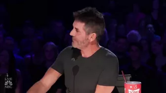 ELVIS Comes Alive To Sing with Simon Cowell, Sofia Vergara and Heidi Klum on America's Got Talent!