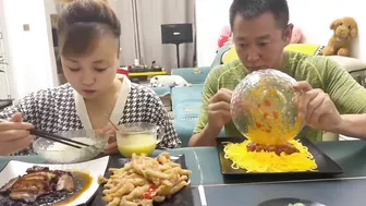 今天给你来个重口味的#eating show#eating challenge#husband and wife eating food#eating#mukbang #asmr eating