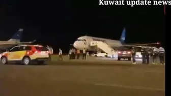 Kuwait workers fingers print and block travel news