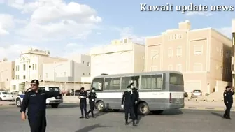 Kuwait workers fingers print and block travel news