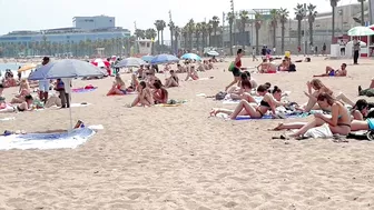 Barcelona beach walk / beach Sant Sebastia / walking Spain best beaches