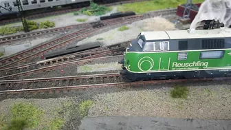 Model Railway Operations at the Steam Locomotive Engine Shed - Smoky Model Trains in HO Scale