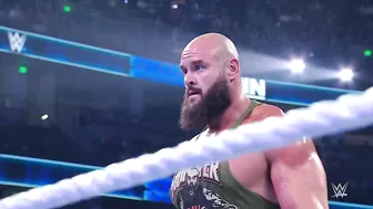 Braun Strowman clears the runway of the Maximum Male Models: SmackDown, Sept. 16, 2022